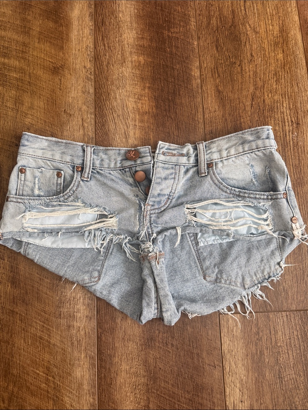 One Teaspoon - NO 2’s - Light Wash Distressed Denim Shorts